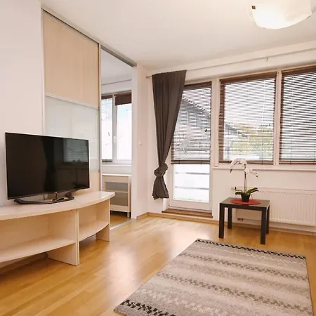 Apartment Gustowny Apartament Victus Z 1 Sypialnia By Noclegi Renters *